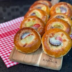 Pastane Usulü Pizza Poğaça Tarifi
