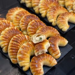 Peynirli Şerit Poğaça Tarifi