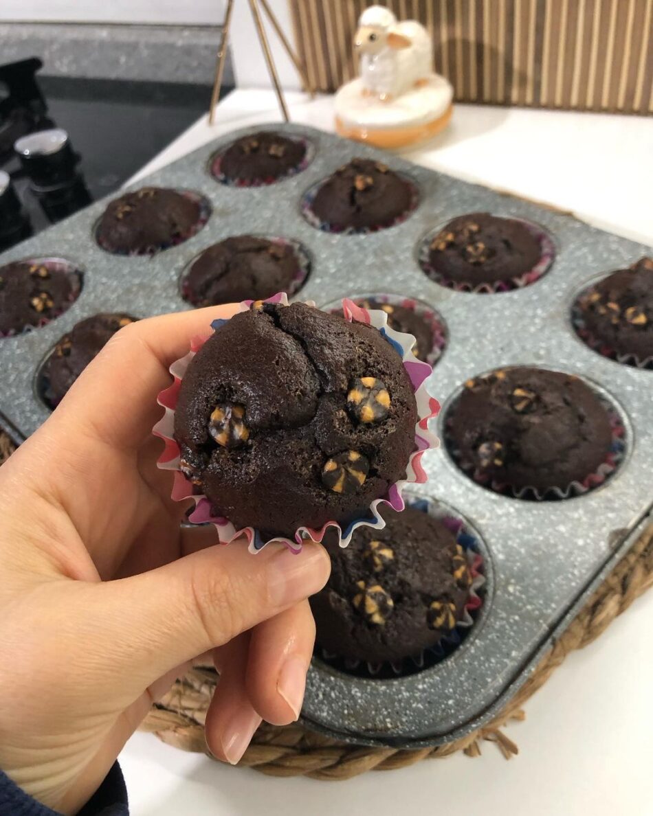Browni Tadında Çikolatalı Muffin Kek
