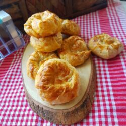 Hazır Yufkadan Yalancı Boyoz Tarifi