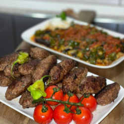 İçi Sulu Sulu Anne Köftesi Tarifi