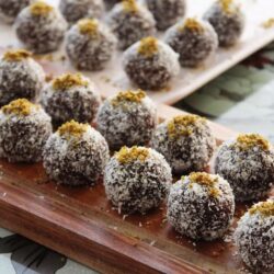 3 Dakikada Bisküvi Topları Tarifi