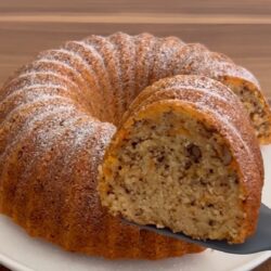 Cevizli Havuçlu Yumuşacık Kek Tarifi