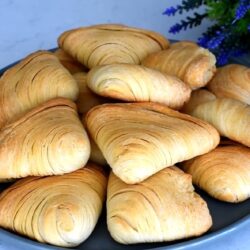 El Açması Midye Börek Tarifi