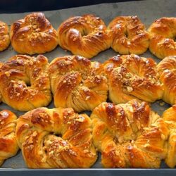 Tahinli Cevizli Çörek Tarifi