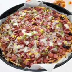 Ev Usulü Karışık Pizza Tarifi