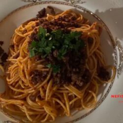 Kıymalı Soslu Makarna