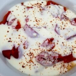 Közlenmiş Kırmızı Biber Salatası