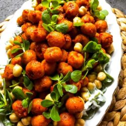 Nohutlu Bulgur Köfteli Semizotu Salatası Tarifi