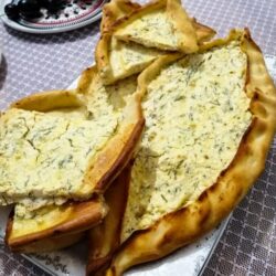 Peynirli Pide Tarifi