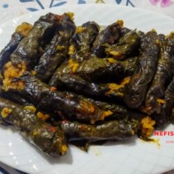 Zeytinyağlı Efelek Sarması Tarifi
