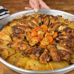 Mangal Tadında Fırında Sebzeli Tavuk Kanat Tarifi