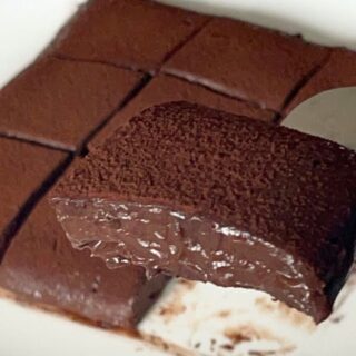 10 Dakikada Çikolatalı Kesme Muhallebi Tarifi