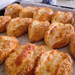 10 Dakikada Yumuşacık Poğaça Tarifi