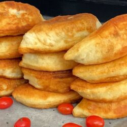 Asla Yağ Çekmeyen Yumuşacık Mayalı Pişi Tarifi