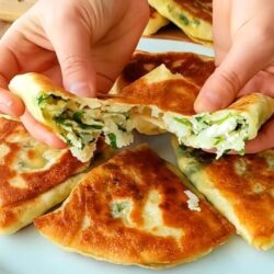 El Açması En Kolay Kahvaltılık Börek Tarifi