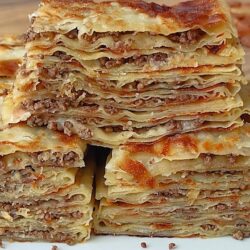 El Açması Kıymalı Tava Böreği Tarifi