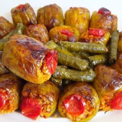 Fırında Bol Lezzetli Biber Dolması Tarifi