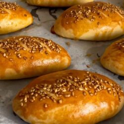 10 Dakikada 1 Tepsi Mayasız Poğaça Tarifi
