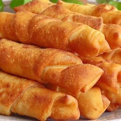 Asla Yağ Çekmeyen Peynirli Pişi Tarifi