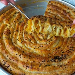 Hazır Yufka İle Patatesli Kolay Börek Tarifi