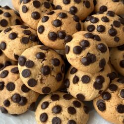 Katı Yağsız Çikolatalı Cevizli Kurabiye Tarifi