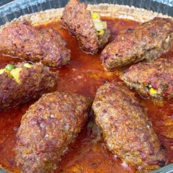 Kebap Lezzetinde Garnitürlü Köfte Tarifi