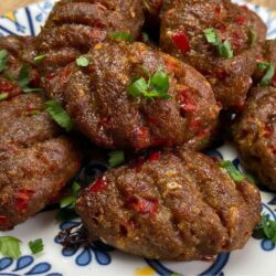 Mangal Lezzetinde Sebzeli Köfte Tarifi