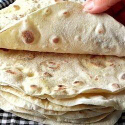 Pamuk Gibi Yumuşacık Lavaş Ekmeği Tarifi