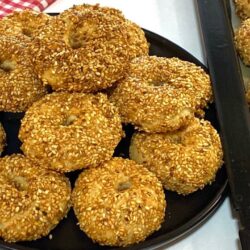 Ağızda Dağılan Susamlı Simit Tarifi