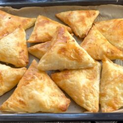 Baklavalık Yufkadan Çıtır Muska Böreği Tarifi