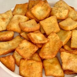 Yağ Çekmeyen Mayasız Dereotlu Pişi Tarifi