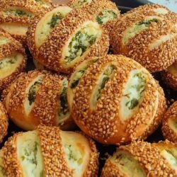 10 Dakikada Mayasız Çıtır Simit Poğaça Tarifi