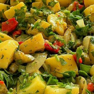 Sırrı Sosunda Patates Salatası Tarifi