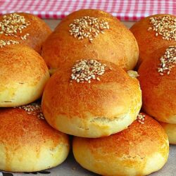 10 Dakikada Mayasız En Kolay Poğaça Tarifi