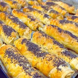 3 Yufkayla 1 Tepsi Çıtır Çıtır Börek Tarifi