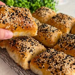 El Açmasını Aratmayan Çıtır Börek Tarifi