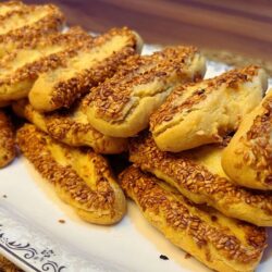 En Lezzetli Kıyır Kıyır Tuzlu Kurabiye Tarifi