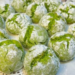 Kendini Fıstıklı Zanneden Kurabiye Tarifi