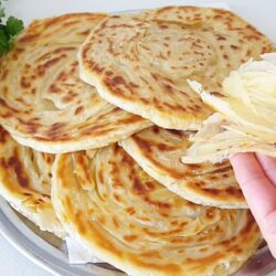 Mayasız Hamurla Tel Tel Ayrılan Katmer Tarifi