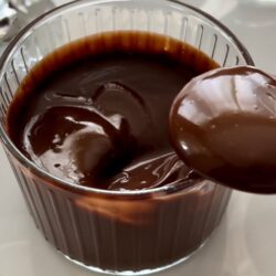 Pastane Usulü Çikolatalı Puding Tarifi