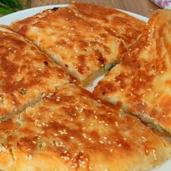 Yumuşacık Hamuruyla Tavada Börek Tarifi