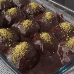 10 Dakikada Elmalı Çikolatalı Tatlı Tarifi