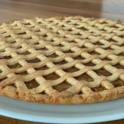 Ağızda Dağılan Elmalı Turta Tarifi