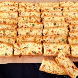 Ağızda Kıyır Kıyır Dağılan Selanik Gevreği Tarifi