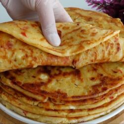 Az Malzeme İle Kahvaltılık Çörek Tarifi