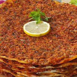 Bol Lezzetli Yumuşacık Biberli Ekmek Tarifi