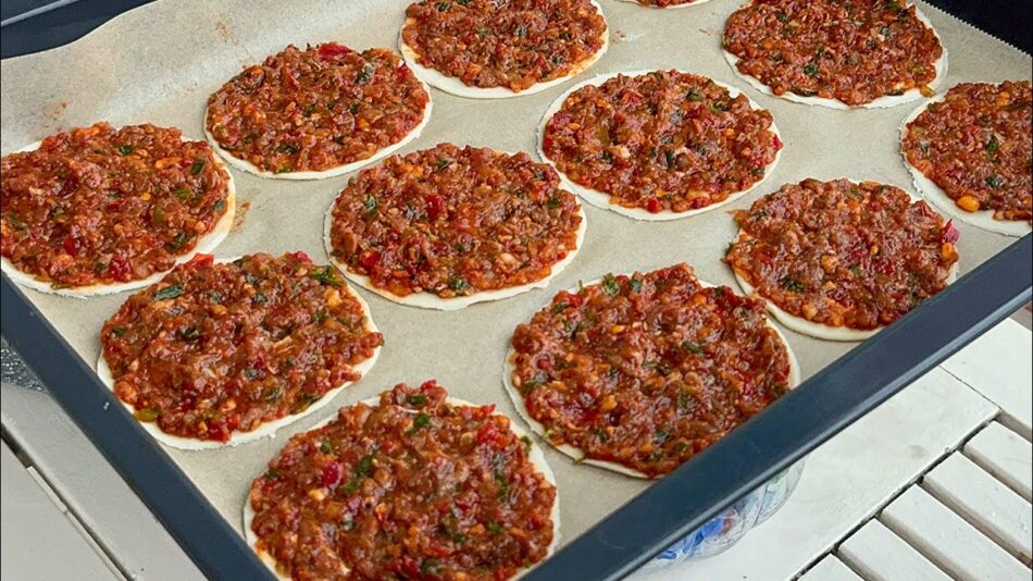 Ev Yapımı Çıtır Çıtır Fındık Lahmacun Tarifi