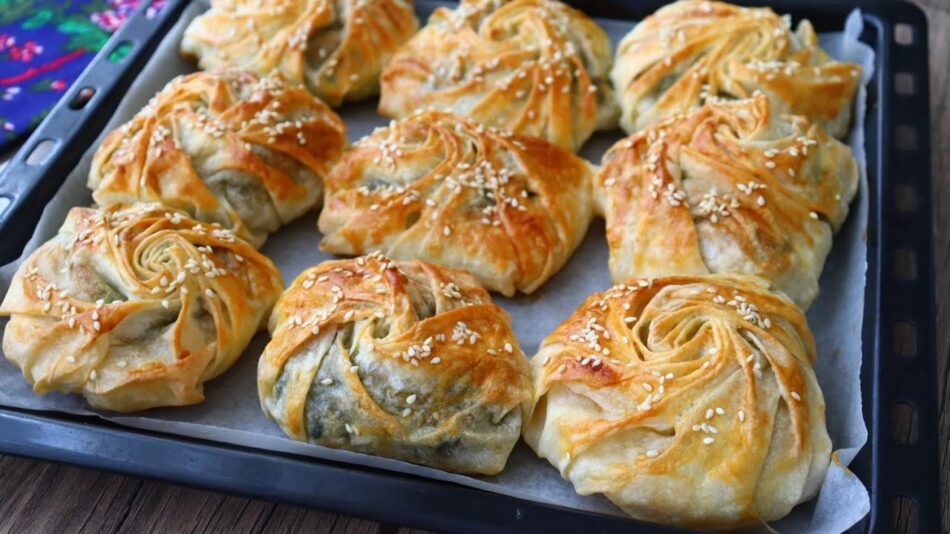 Isırgan Otlu Çıtır Çıtır Gül Böreği Tarifi