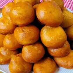 Kendini Pamuk Zanneden Mayalı Pişi Tarifi